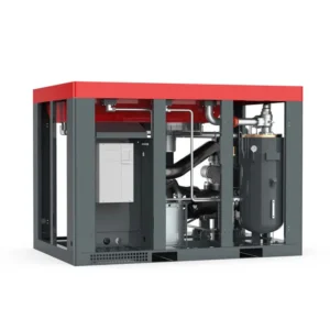 Interior do compressor Sollant exibindo o tanque separador de ar e óleo, filtros industriais e tubulações de aço.